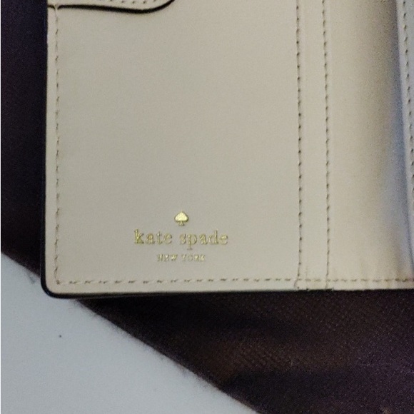 Kate Spade gorgeous new wallet - Picture 8 of 8